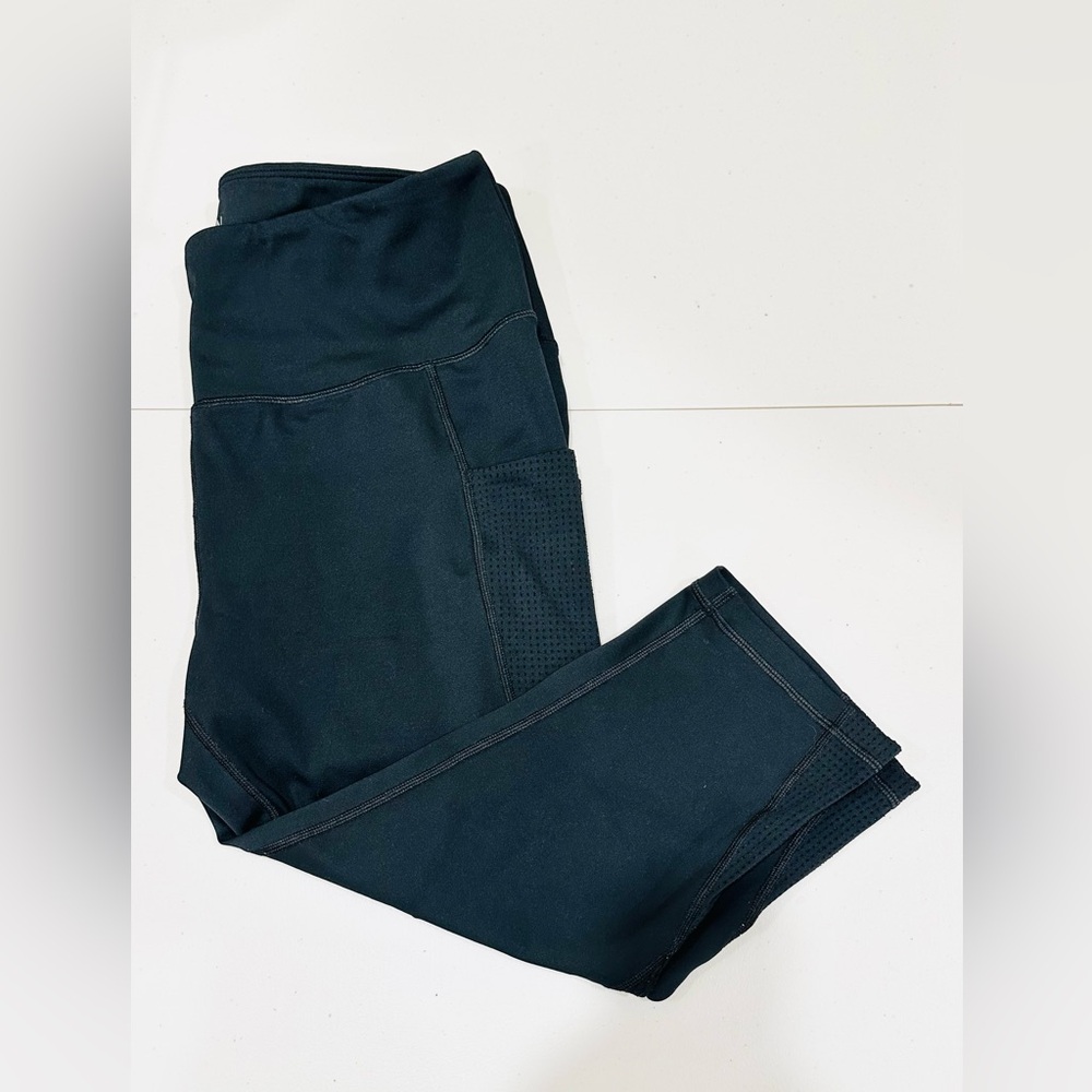 UURun Yoga Pants Women's Sz XL Black Leggings Athletic Capris‎